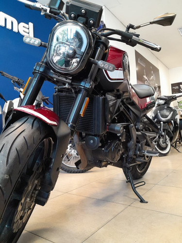 Imagen 6 de 15 de Benelli Leoncino 250cc - Usada 5527 Km! Megamoto!retira Ya!