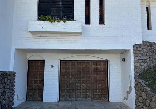 Casa En Venta En Huerta Grande, Remate Oportunidad