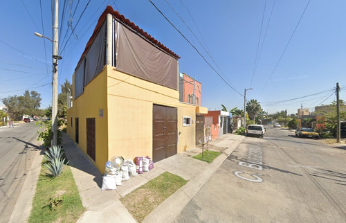 Casa En Remate Bancario En Tlajomulco, Jalisco. Mm