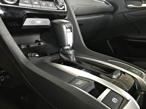 Honda Civic Touring Cvt C/ Teto Solar 1.5. Preto 2018/18