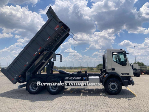 Volvo Vm 290 6x4 31330 31280 2730 3131 Caçamba Rosseti 12mt