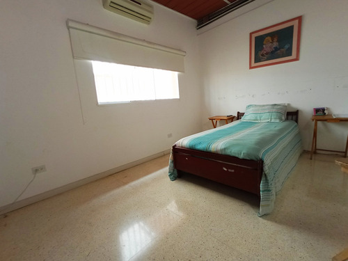 Imagen 13 de 20 de Vendo Casa 300mts2 4h/6b/2pe El Cafetal