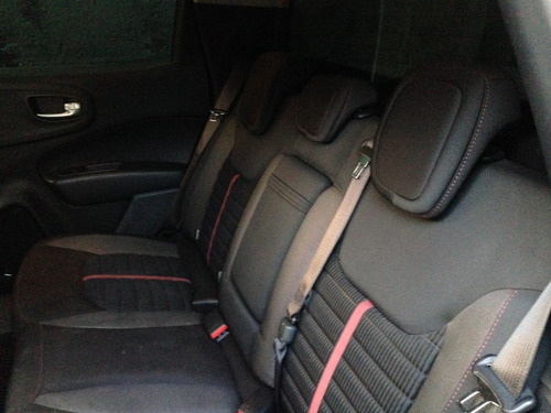 Imagem 15 de 21 de Fiat Toro 1.8 Flex Freedom Automática 2019