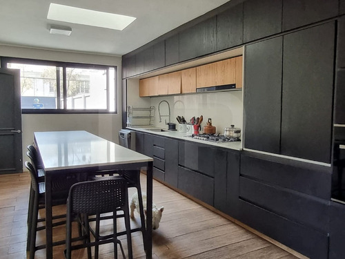 Espectacular Casa En Excelente Ubicación Con Gran Terreno!