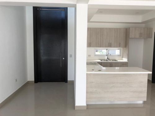 Vendo & Alquilo En Stone Resident La Romana