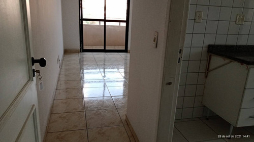 Imagem 3 de 15 de Apartamento Muito Bem Localizado !!! - 158