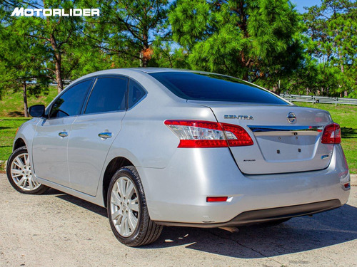 Imagen 3 de 25 de Nissan Sentra 1.8 Exclusive Cvt | Permuta / Financia