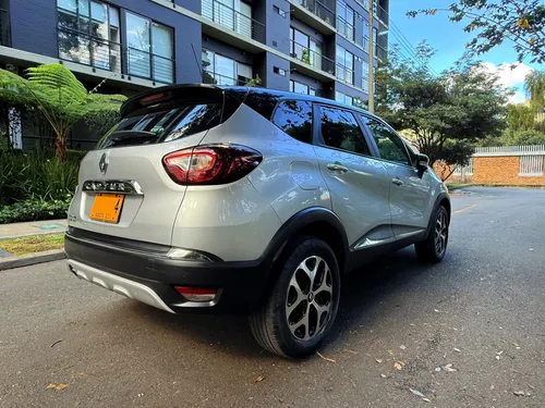 Renault Captur 2.0 Intens Automática