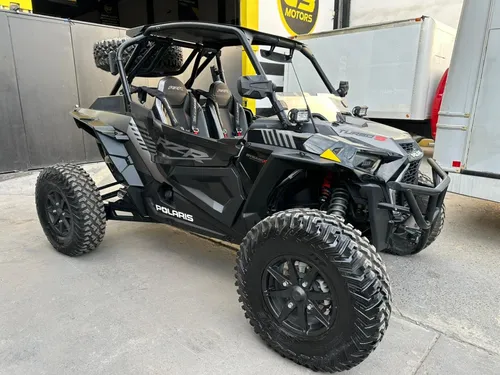 Polaris RZR TURBO S BESTIA