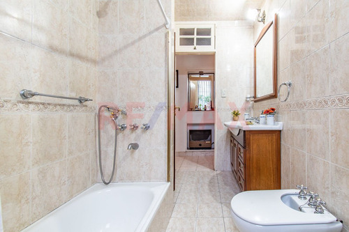 Venta Casa 4 Amb Boedo Cochera, Quincho Y Patio