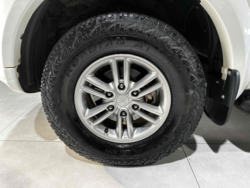 Mitsubishi L200 Triton 3.5 HPE 4X4 CD V6 24V FLEX 4P AUTOMÁTICO