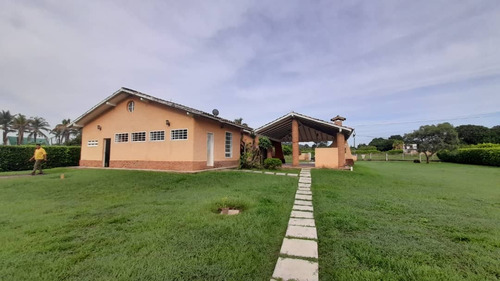 Yeilyc Vende Casa En Safari Country Club