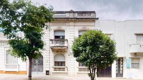 Casa En Venta En La Plata