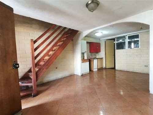 Casa En Venta De 3 Dorm. En Puente Alto