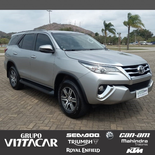 Toyota Hilux 2.7 Srv Cab. Dupla 4x2 Flex Aut. 4p
