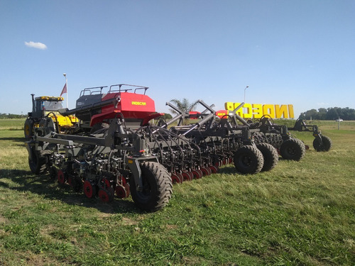 Sembradora Indecar Torflex + Torbox