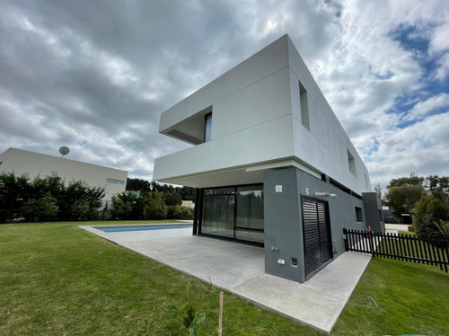 Imagen 3 de 13 de Venta / Chalet 5 Ambientes Barrio Privado Rumenco / Los Ceibos / Mar Del Plata