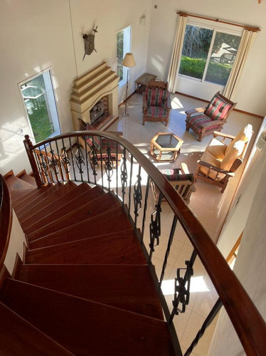 Imagen 20 de 30 de Hermosa Casa En Venta En Barrio Cerrado Santa Ana -