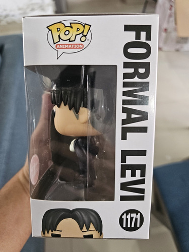 Funko Formal Levi Gamestop Attack On Titan (Usado)