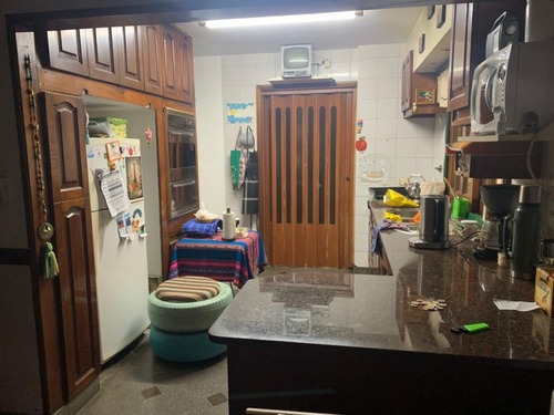 Excelente Casa 5 Ambientes