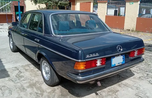 Mercedes-Benz 230 2.3 S123