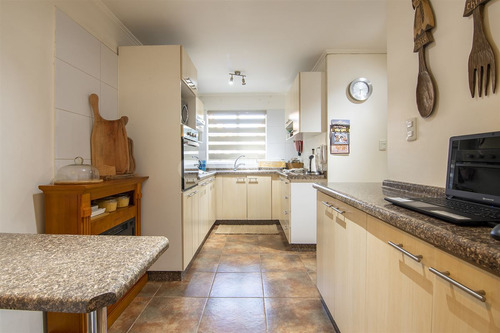 Casa En Venta De 3 Dorm. Santa María Del Peñón, Puente Alto