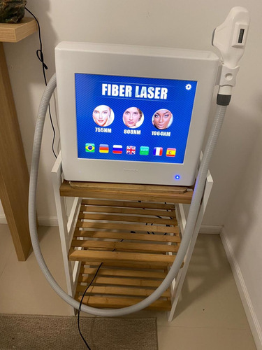 Imagen 1 de 7 de Alquiler Hifu 7d Y Depilacion Fiber Laser
