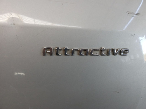 Emblema (attractive) Tampa Tras Fiat Palio Attractive 2016
