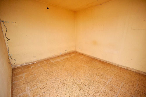 Imagen 15 de 20 de Venta Casa 3 Amb Con Local Y Parque, Berazategui