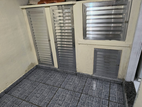 Alugo Casa Duplex Com 3 Quartos Em Ibicuí, Mangaratiba (na Rua Da Praia Principal)