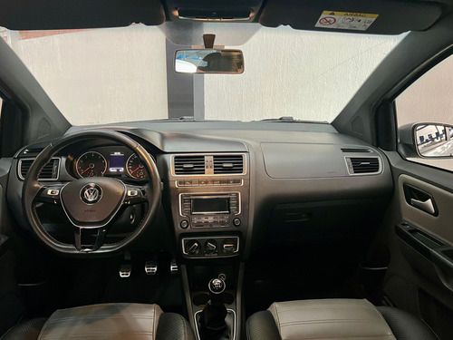 Volkswagen Crossfox 1.6 16v Msi Total Flex 5p