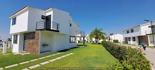 Casa En Venta En Oaxtepec Centro, Yautepec, Morelos