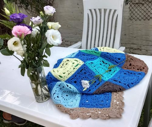 Mantas Tejidas Al Crochet Con Cuadraditos Azul Cuadrados