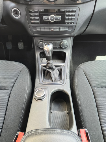 Mercedes Benz B 180