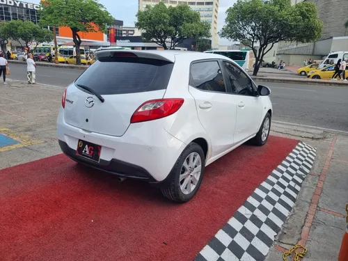 Mazda 2 1.5 At