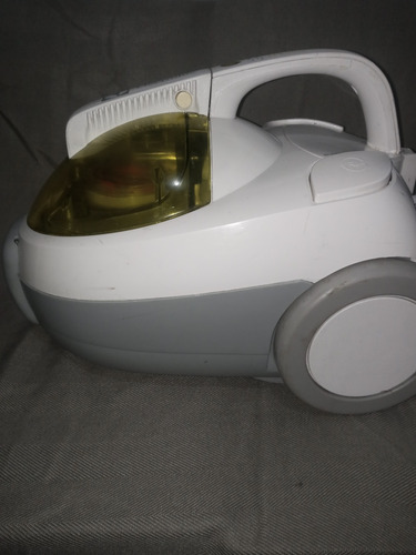 Aspirador De Pó Electrolux Lite Lit11 - 1.400w Branco-verde