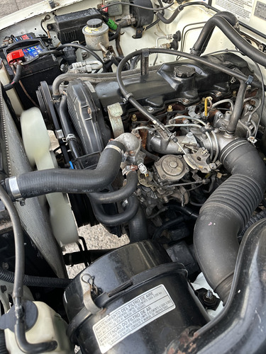 Toyota Hilux 2.8 D/cab 4x4 D Sr5