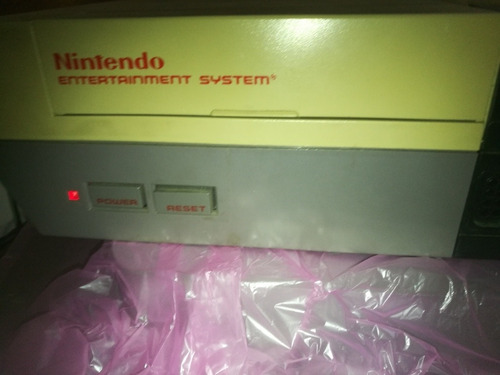 Nintendo Nes Con Super Mario Bros 3 Sin Cargador Adaptador