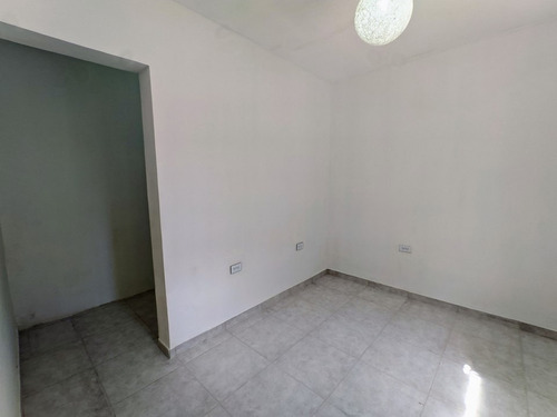 Imagen 9 de 19 de Belkliag/ Vende Casa En Valle De Oro Sn Diego Valencia (arci)