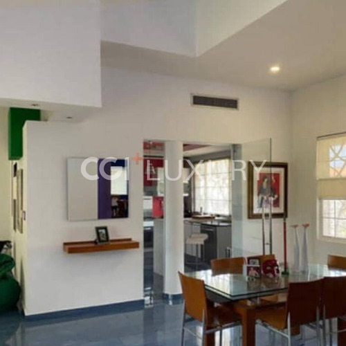 Cgi+ Luxury El Tigre Vende Hermosa Y Amplia Casa