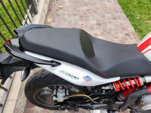 Benelli Tnt 300