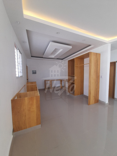 Imagen 5 de 30 de Casa A Estrenar En Residencial Cerrado, Santiago (hfc-212)