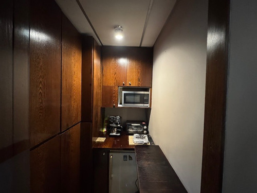 Increíble Consultorio En Venta En Anexo De Clínicas Caracas Mls 25-18704 Ab