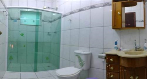 Imagem 11 de 23 de Obrado No Bairro Balneário Tupy, Em Itanhaém, Litoral Sul De São Paulo, Localizado No Lado Praia À 1.000 Metros Do Mar. Imóvel Com 240 M² De Terreno Sendo 244 M² De Área Construída. Possui Piscina, Ch