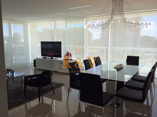Imagen 2 de 30 de Venta Y Alquiler De Moderno Departamento De Tres Dormitorios Más Dependencia A Pasos De Playa Brava