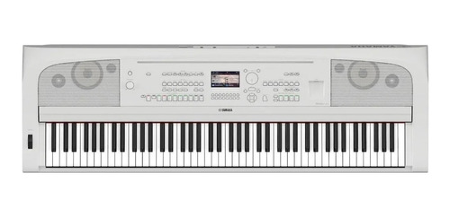 Piano Digital Yamaha Dgx670 88 Teclas Portable Grand
