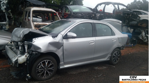 Imagem 2 de 3 de Sucatas Toyota Etios 2018