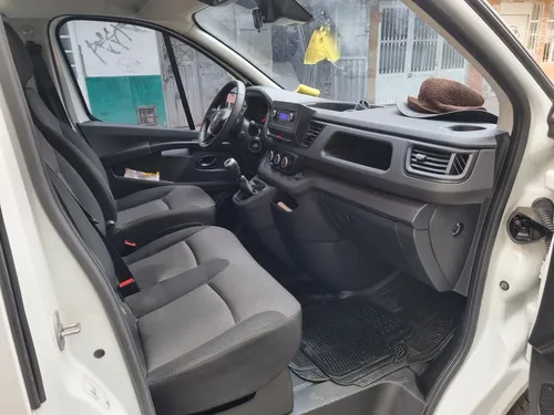 Renault Trafic 1.6 L2H2 Techo Alto Carga