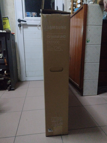 Caja De Cartón Vacío Smart Tv Samsung 50 Du7000 Beige (Usado)