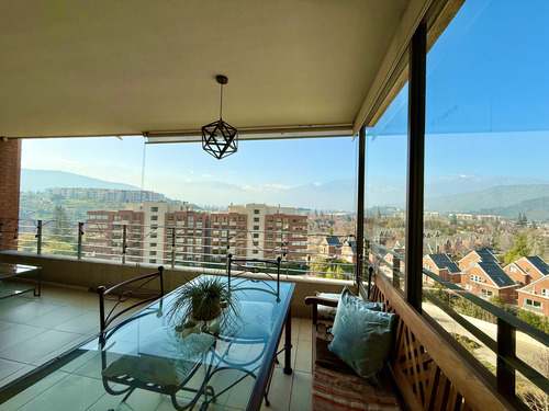 4 Dormitorios + Servicios / 3 Baños Completos / Oriente